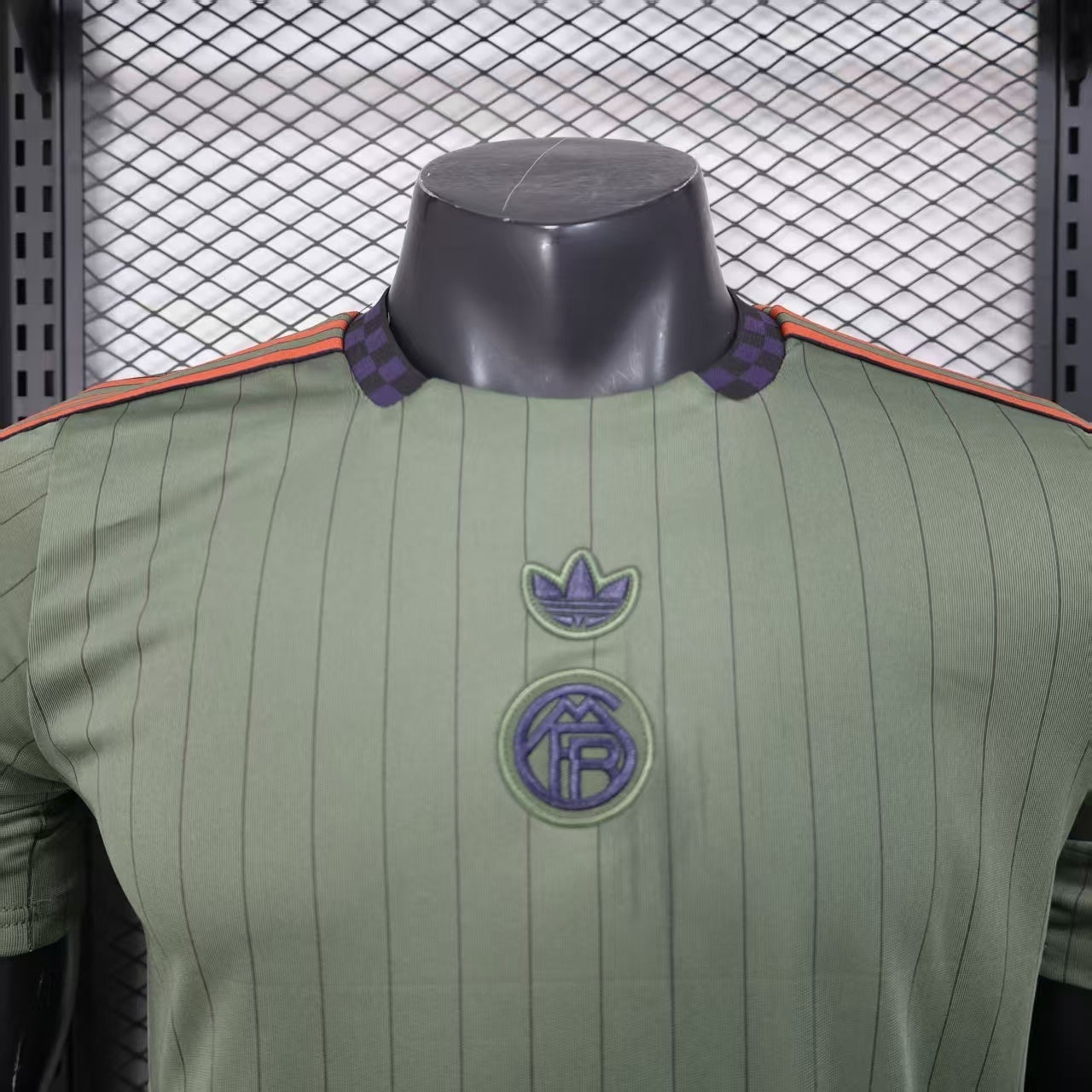 25/26 Bayern Casual Player Edition S-XXL