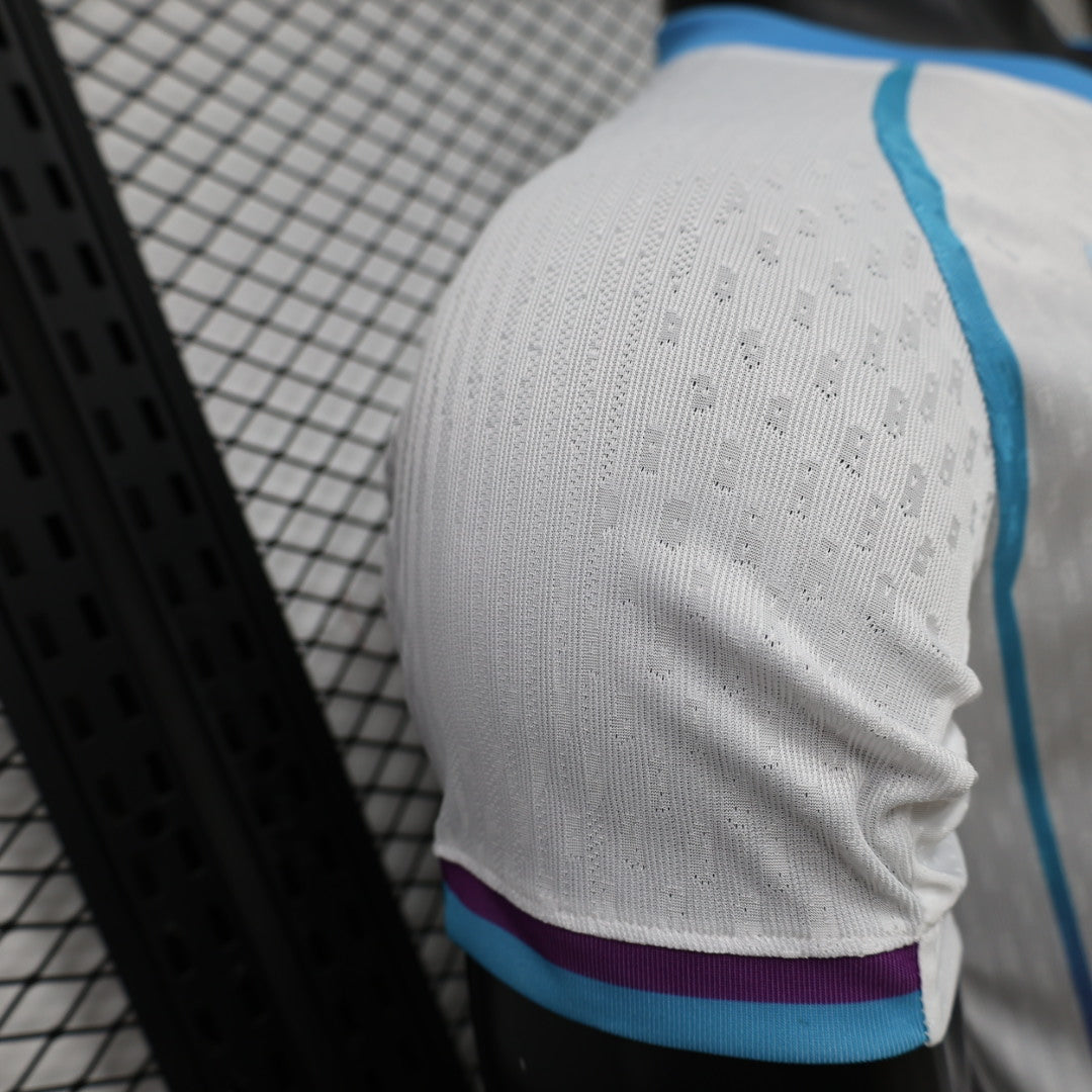 2026/27 Barcelona Special Edition White Player Version sleeve close-up
