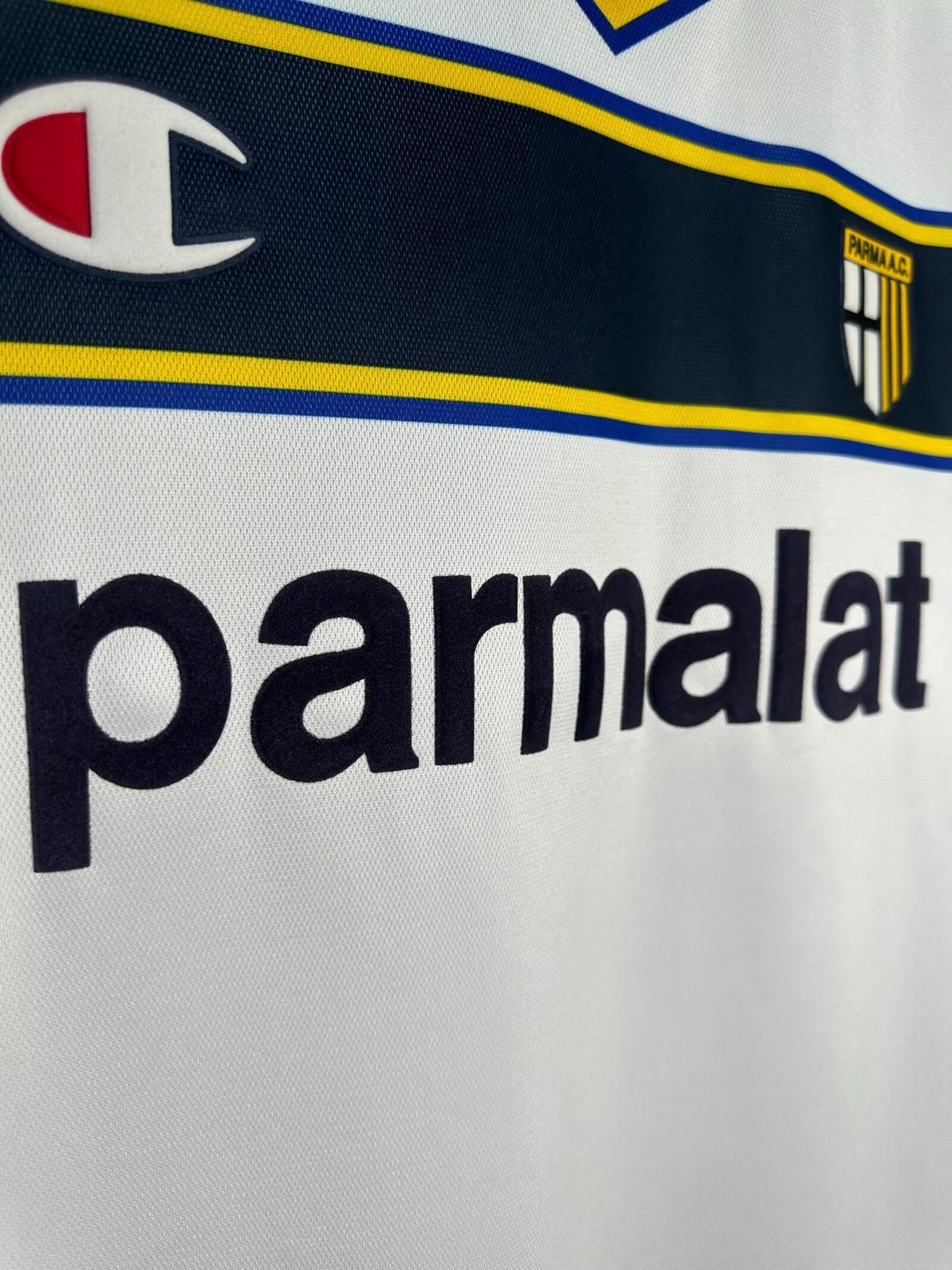 Retro 2002/03 Parma Away Long-Sleeved Shirt