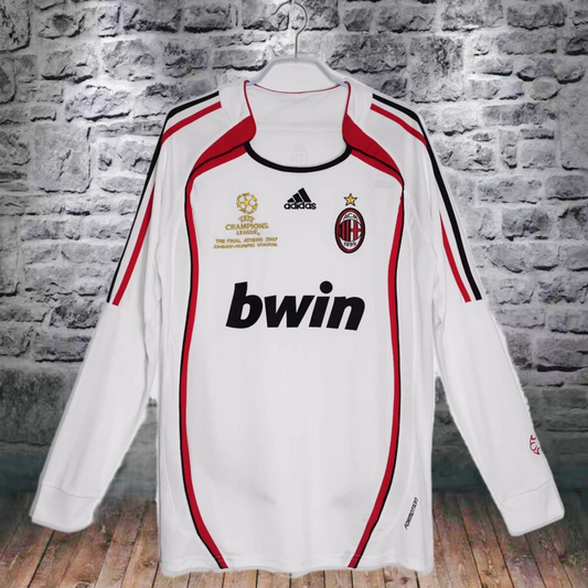 Long sleeved: 2006/07 AC Milan away