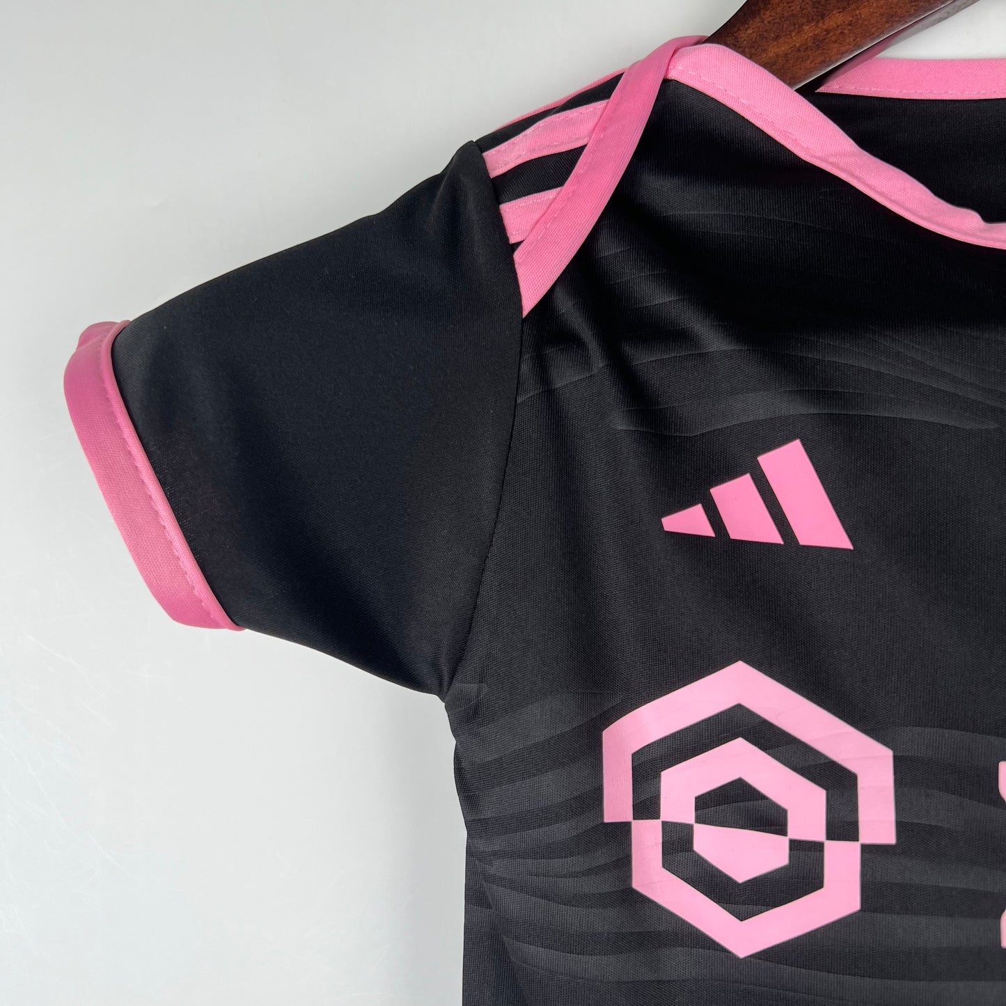 Baby Miami Away – Size 9–12 Months