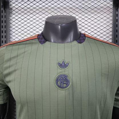 25/26 Bayern Casual Player Edition S-XXL