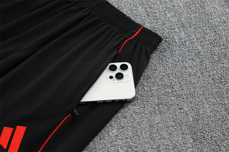 2025/26 Manchester United Red Black Half Pull Training Suit (Adults&Kids)