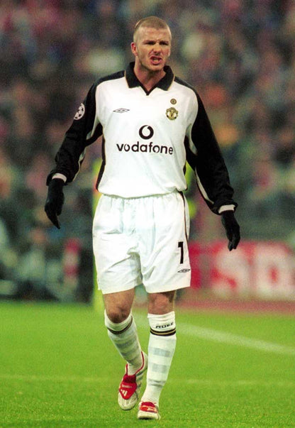 Retro 2001/02 Manchester United Double-Sided Centenary Edition Long-Sleeved Shirt