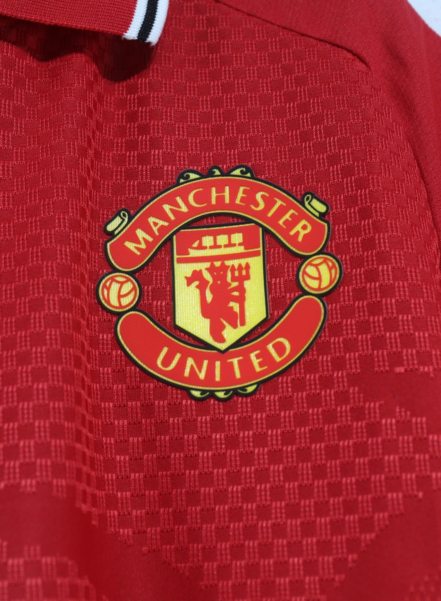 2026/27 Manchester United Home Player Edition crest detail