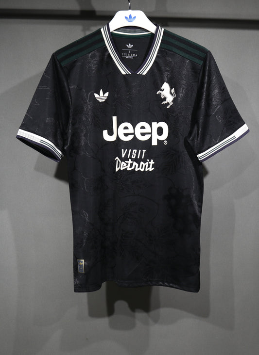 25/26 Juventus Second away Kit player edition
