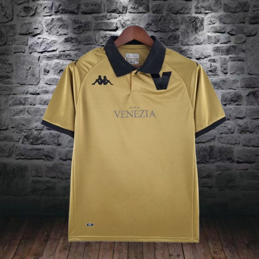 22/23 Venezia Gold kit