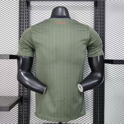 25/26 Bayern Casual Player Edition S-XXL