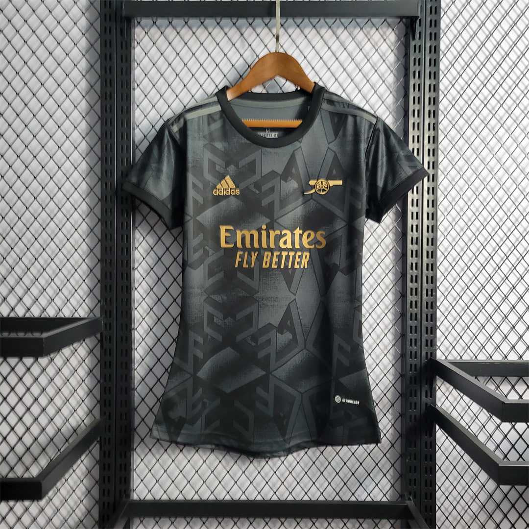 Arsenal away women