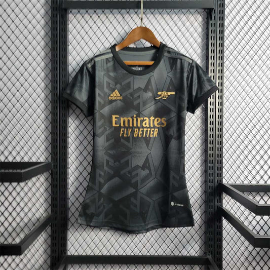 Arsenal away women