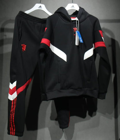 retro style Manchester United black hoodie set