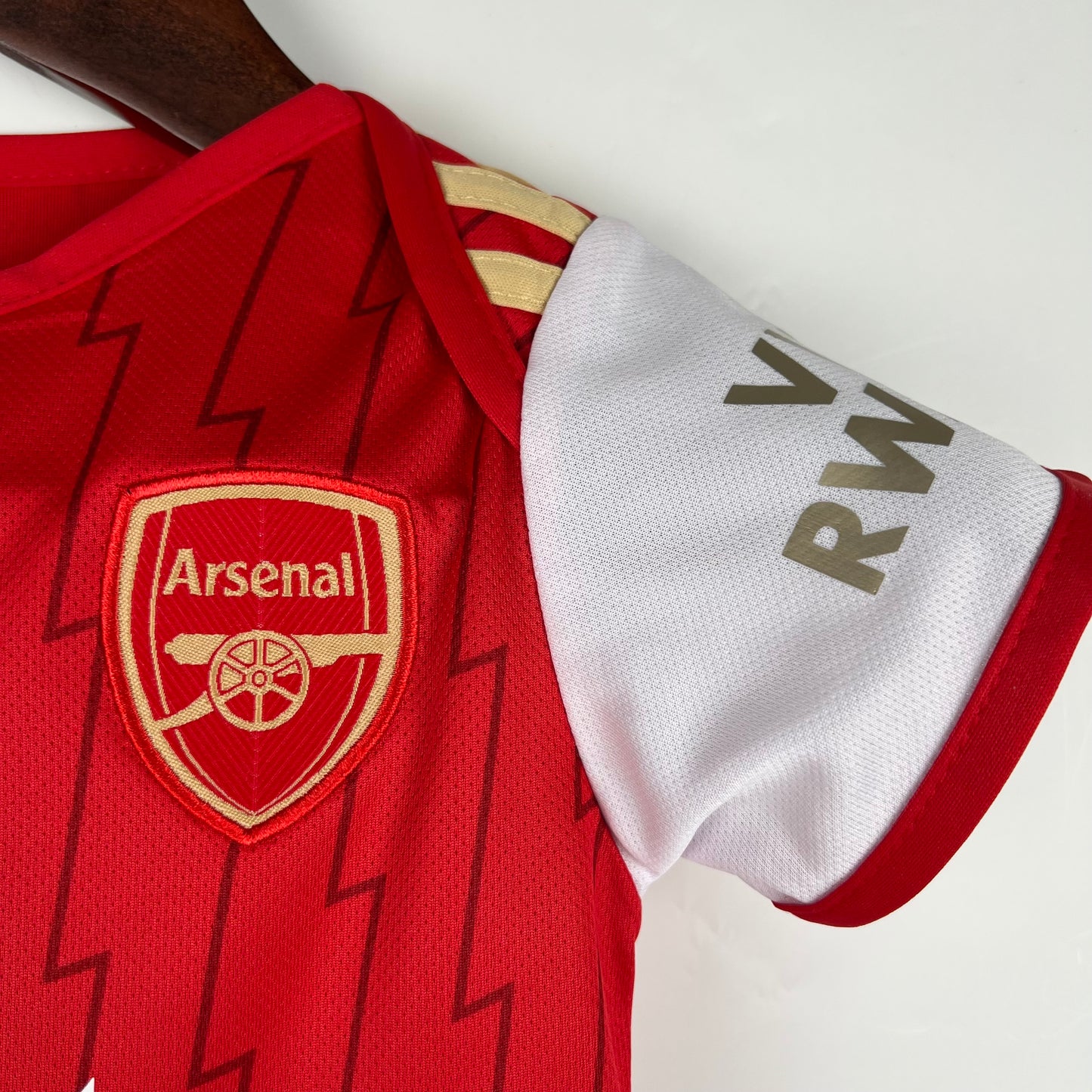 Baby Arsenal Home – Size 9–12 Months