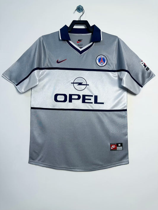 Retro 2000/01 Paris Saint-Germain Away Shirt
