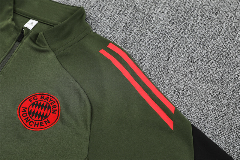 2025/26 Bayern Green Half Pull Training Suit (Adults&Kids)