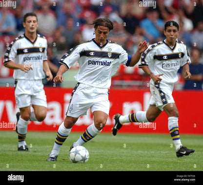 Retro 2002/03 Parma Away Long-Sleeved Shirt