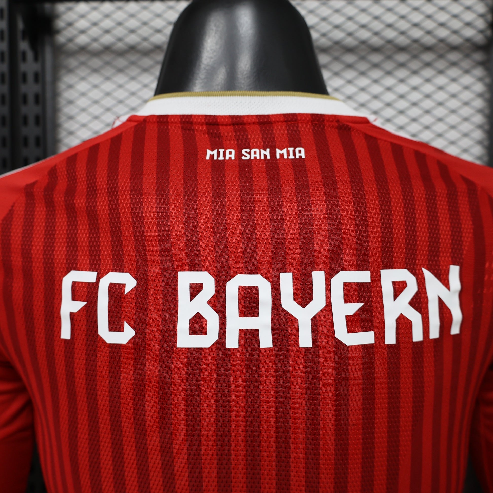 2026/27 Bayern Munich home Long sleeved Player Version back close-up