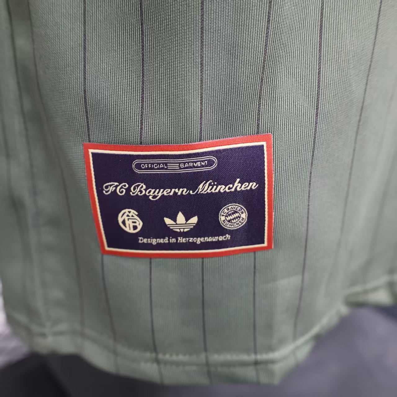 25/26 Bayern Casual Player Edition S-XXL