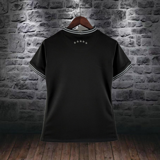 woman Brazil all black