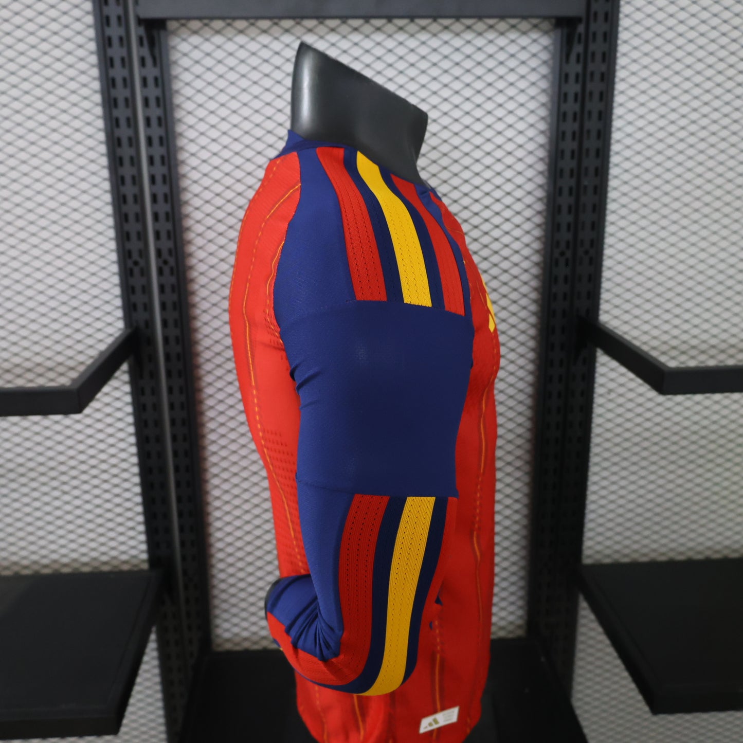 2026 Spain home long sleeved 2-star With World Champions Patch Player version World Cup jersey S-3XL