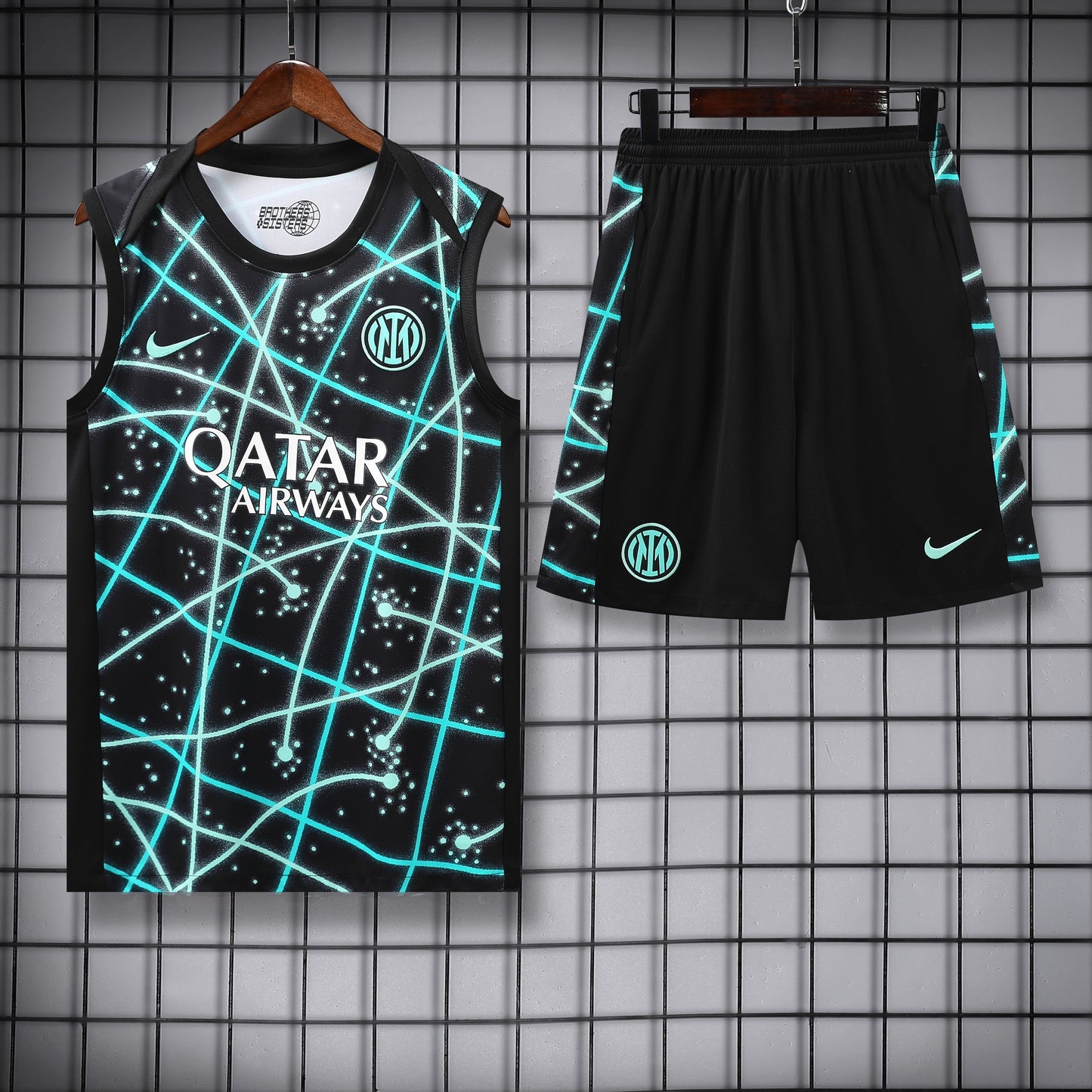 Inter Milan 25/26 Sleeveless Training Suit – Black & Neon Blue