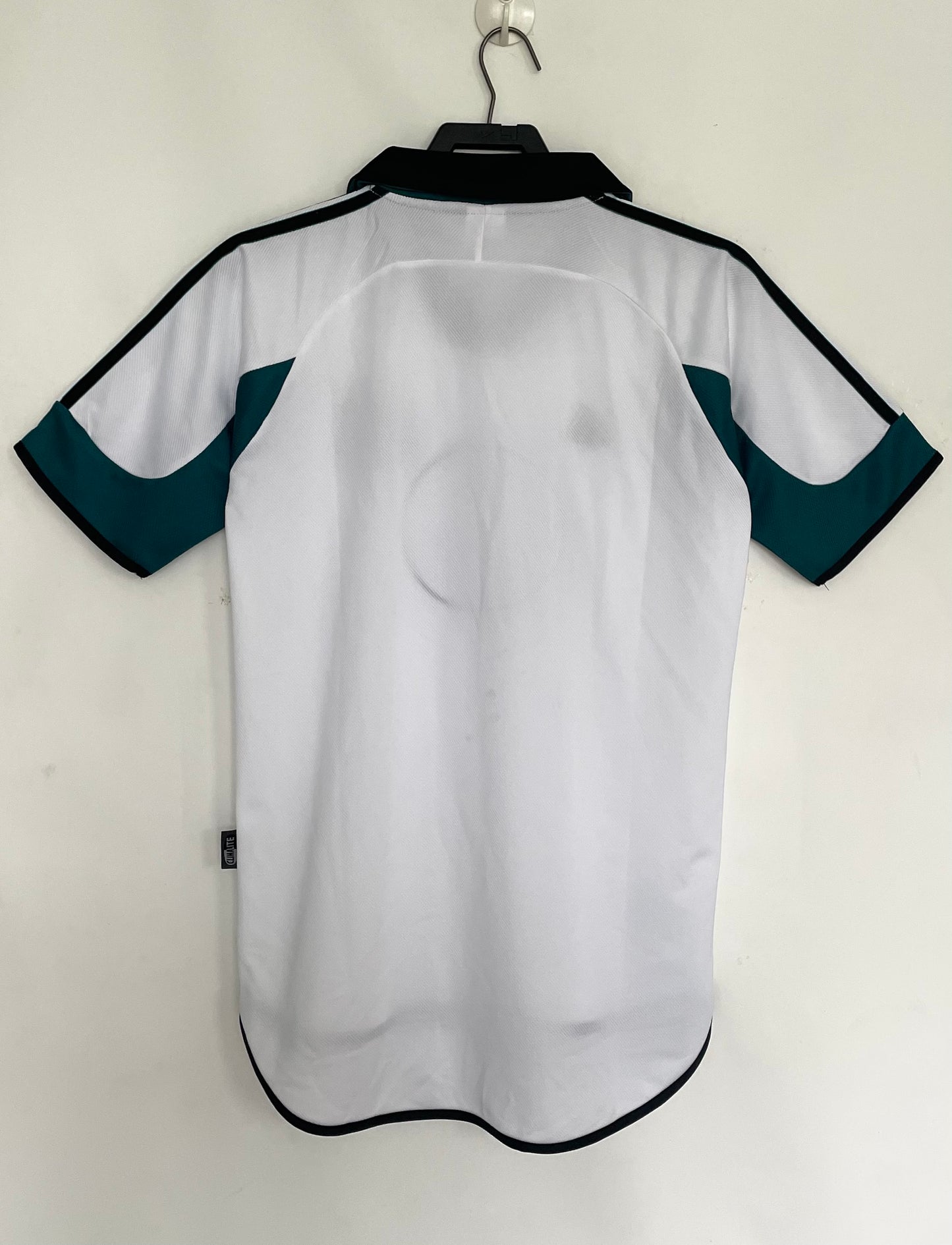 Retro 1999/00 Newcastle United Away Shirt